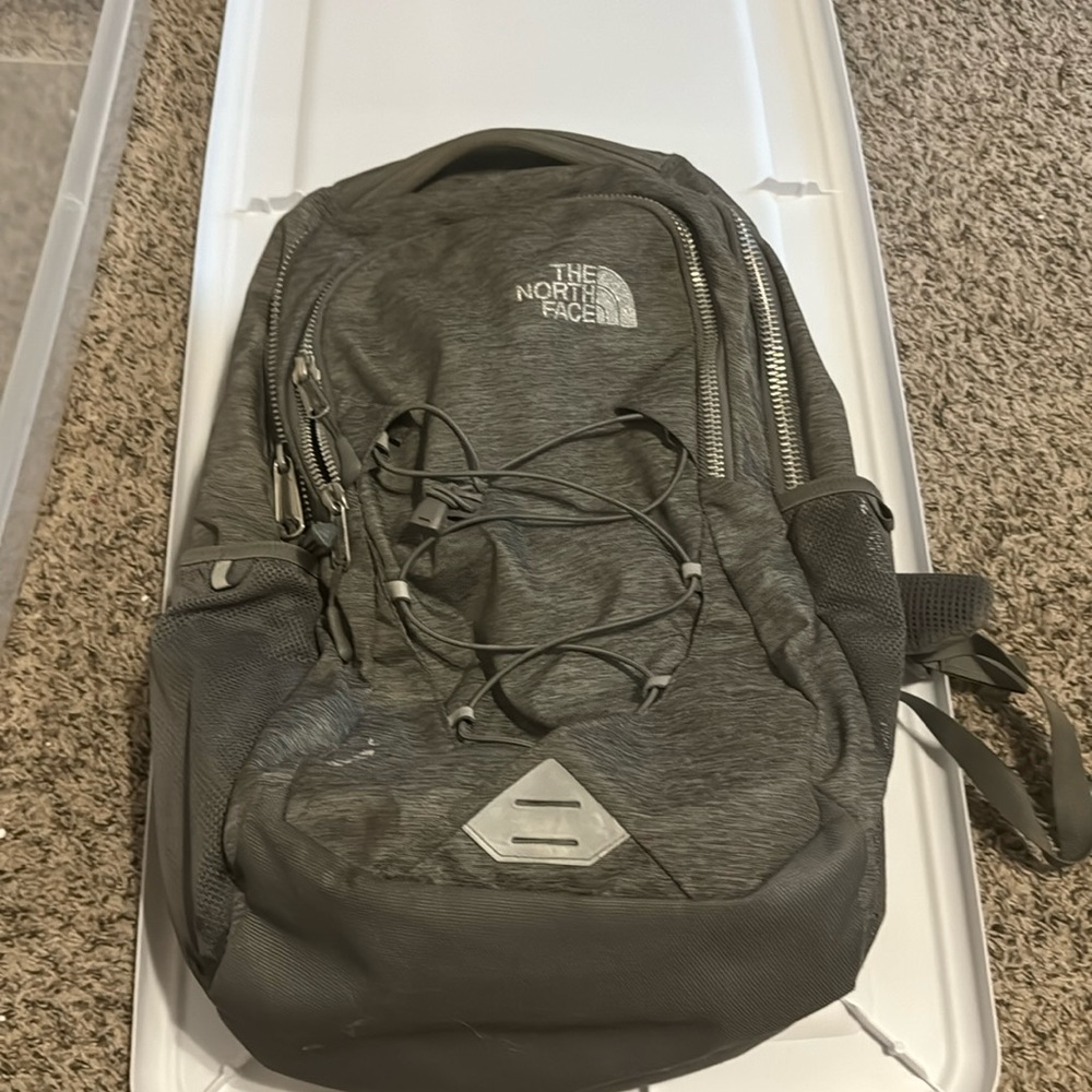 🔥SELLING CHEAP🔥 NORTH FACE BACKPACK